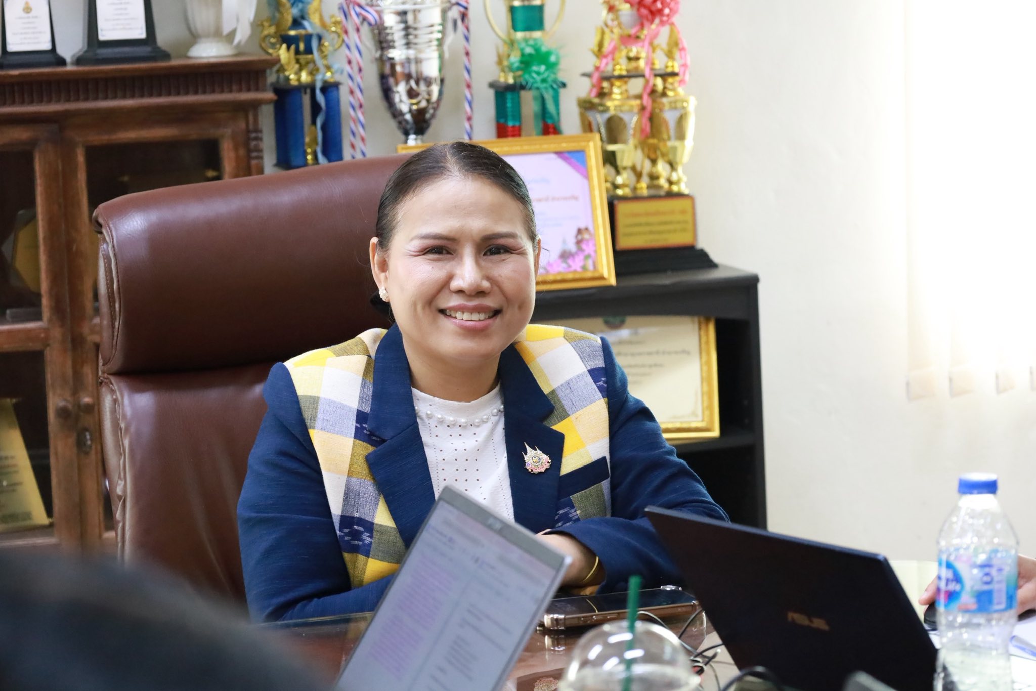 สพม.อุบลราชธานี อำนาจเจริญ ประชุมคณะกรรมการจัดทำวิจัยเพื่อยกระดับคุณภาพการศึกษาเทียบมาตรฐานสากล